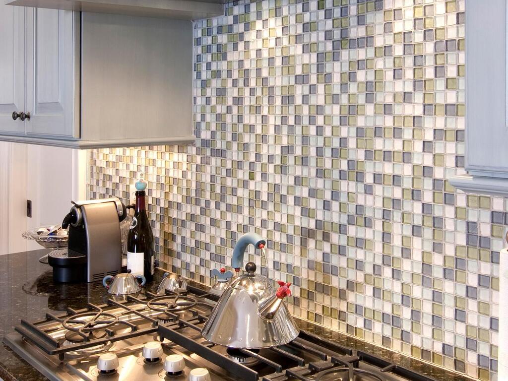 Exploring the Beauty and Functionality of Mosaic Tiles