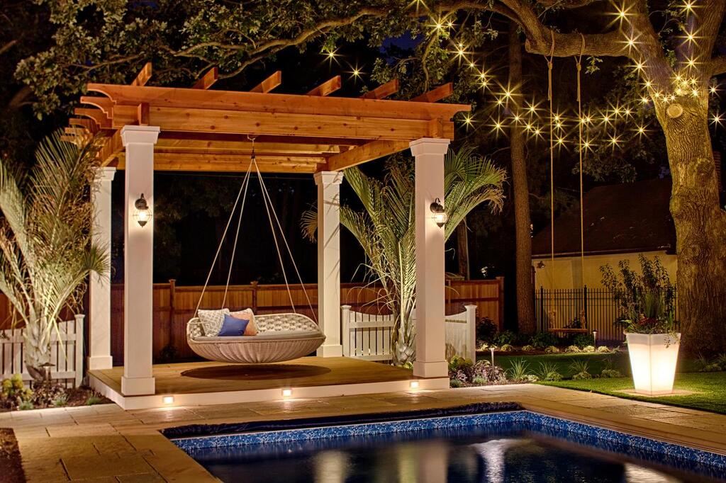 5 Unique Ideas for Poolside Swing Seating