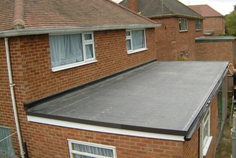 4 Best Flat Roofing Options for Modern Homes
