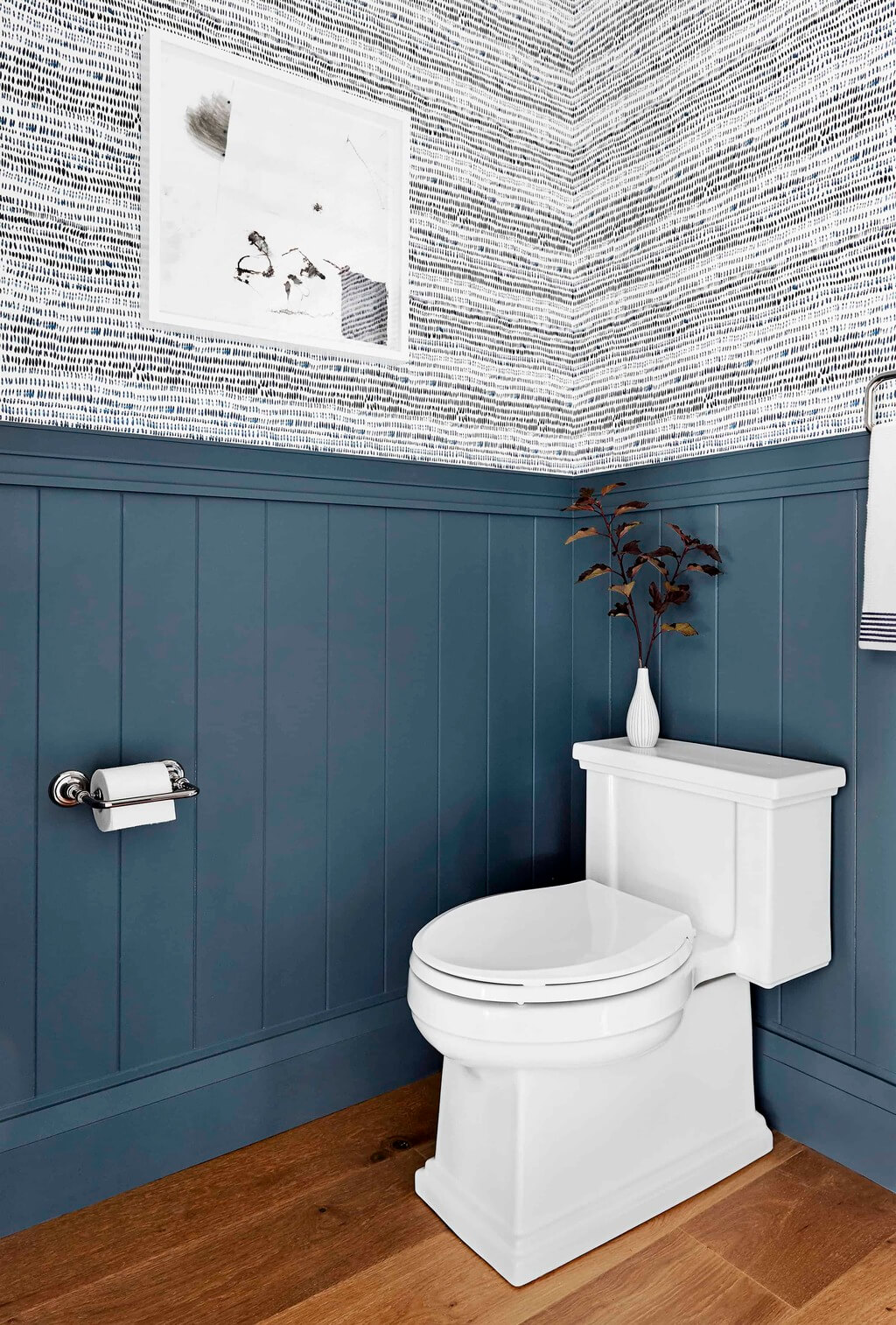 20 Unique Bathroom Wall Decor Ideas to Upgrade Your Space