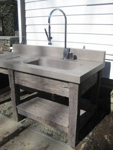 11+ Easy to Make DIY Outdoor Sink Ideas to Upgrade Your Garden