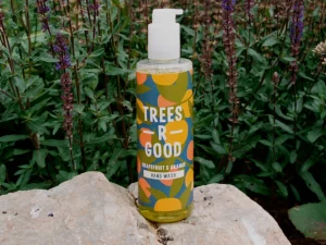 Faith In Nature turns a ’90s rave anthem into ‘Bees R Good’ for its first-ever TV ad